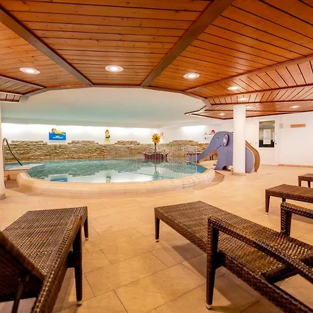 Engel - Familotel Hochschwarzwald Otel