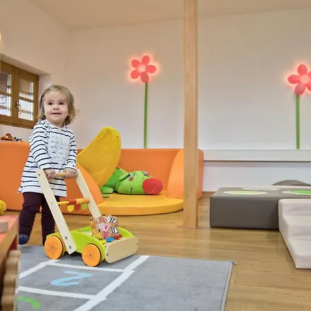 Engel - Familotel Hochschwarzwald 2*