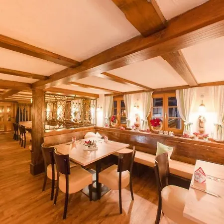 Engel - Familotel Hochschwarzwald 2*
